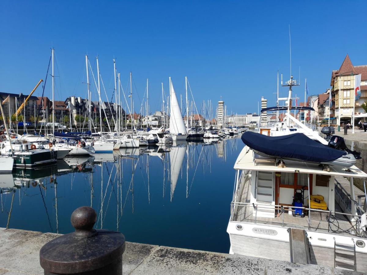 Studio Les Marinas-14 By Interhome Ντοβίλ Εξωτερικό φωτογραφία